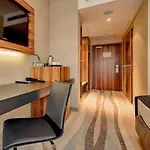 Plaza Hotel 4*