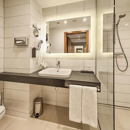 Plaza 4* Warszawa