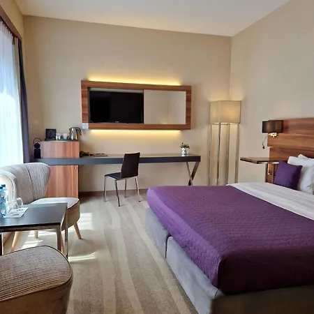 Hotel Plaza Varsavia