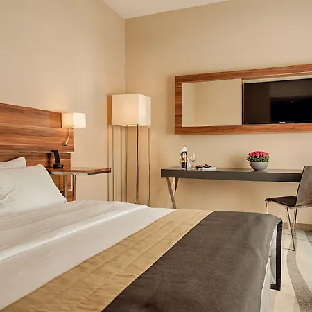 Hotel Plaza Warsaw