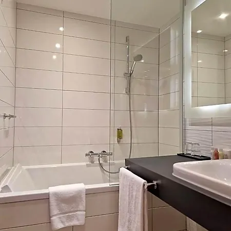 Plaza 4* Varşova