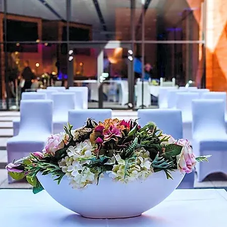 Plaza Otel Varşova