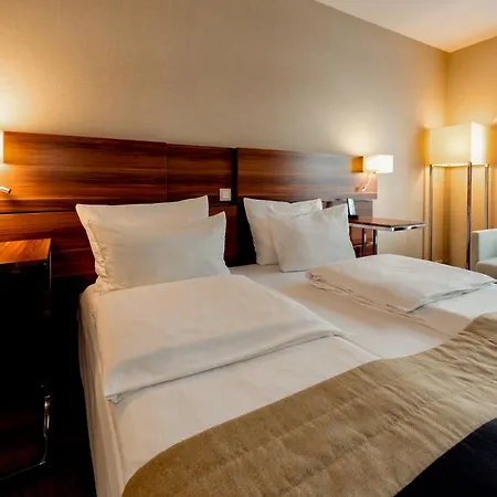 Otel Plaza