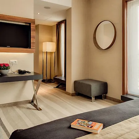Hotel Plaza Warsaw